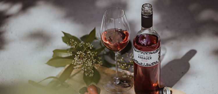 Hannes Reeh Andauer Rosé: Frisch, Fruchtig, Sommer! Hannes Reeh Andauer Rosé: Frisch, Fruchtig, Sommer!