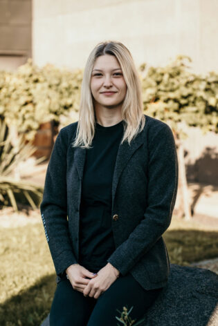 Elisa Sattler Elisa Sattler